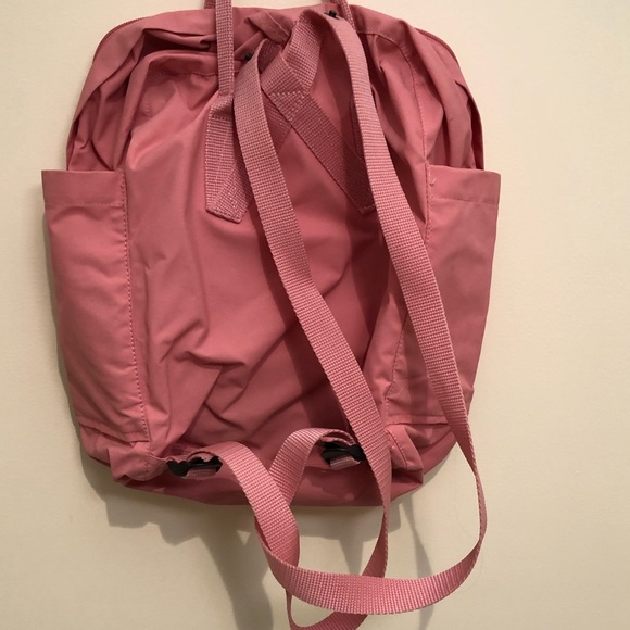 Fjallraven Kanken Backpack - Picture 7 of 10